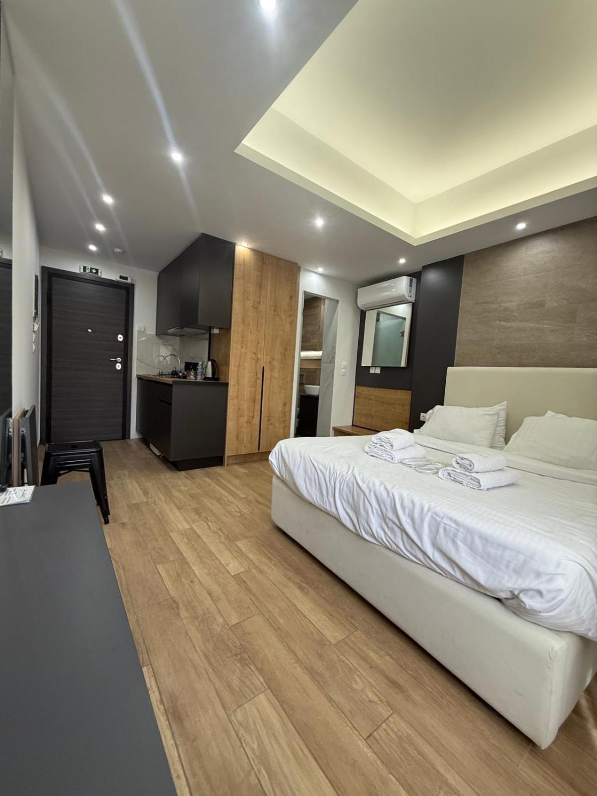 Xclusive Athens Suites Exterior photo